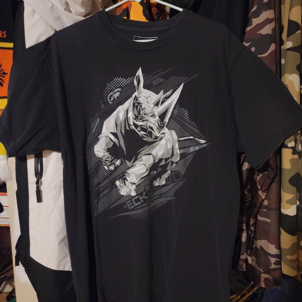 Vintage Ecko Unlimited Black Rhino Graphic Tee